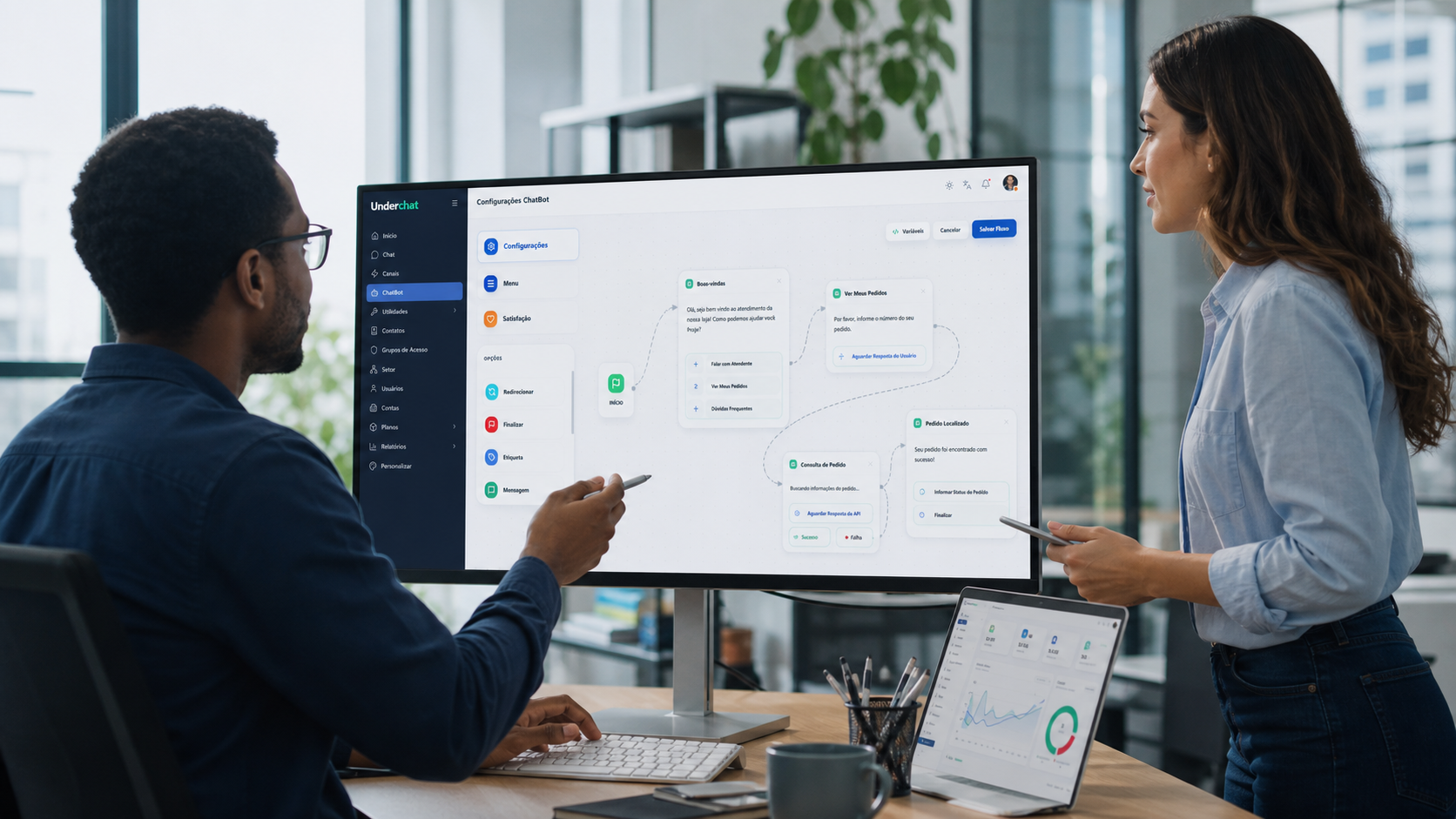 Equipe construindo chatbot com API Oficial no editor visual UnderChat