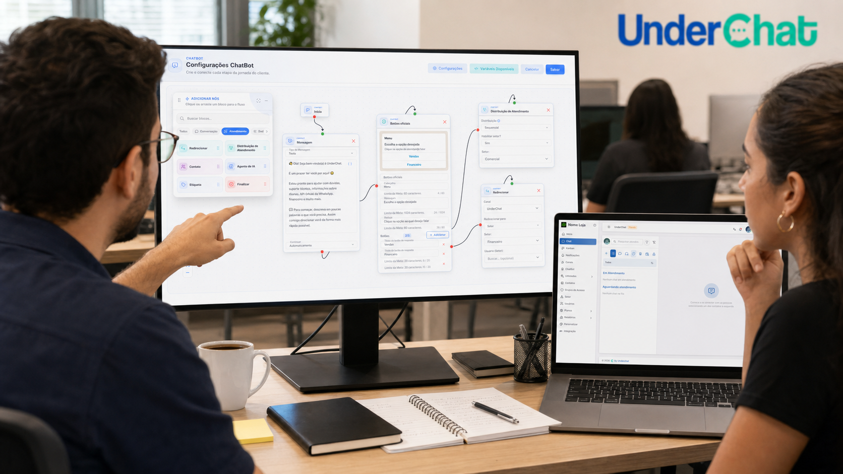Equipe configurando respostas automáticas personalizadas no chatbot WhatsApp da UnderChat